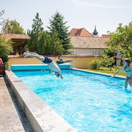 Winzerhof Familie Bogner Apartamento Rohrendorf bei Krems Exterior foto
