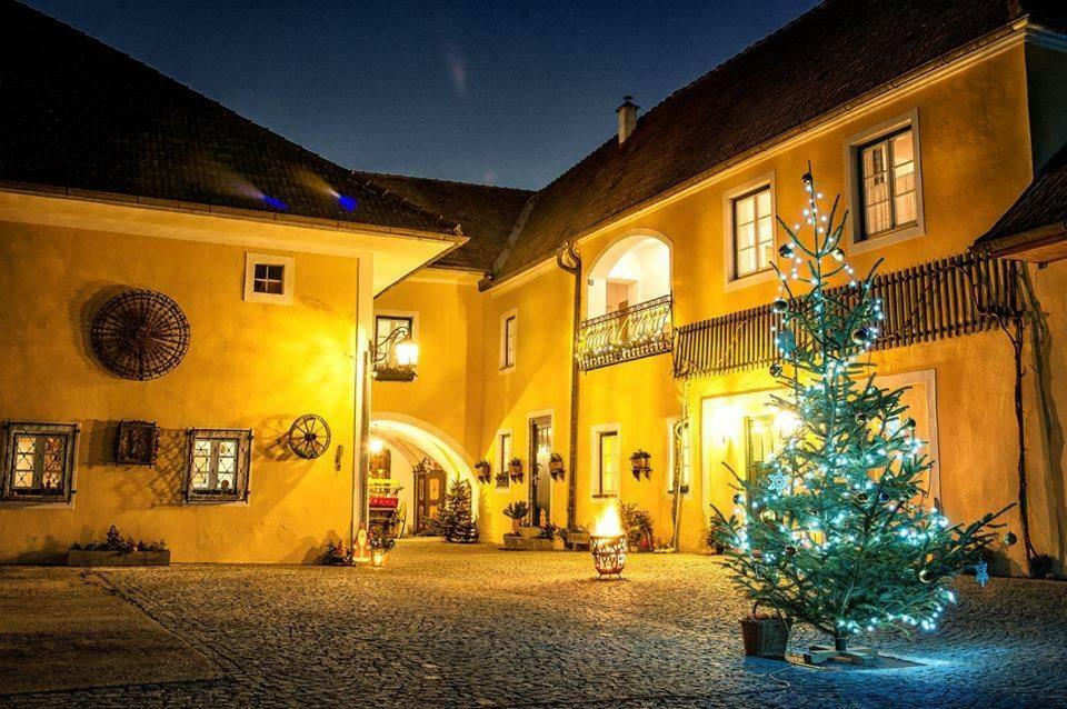 Winzerhof Familie Bogner Apartamento Rohrendorf bei Krems Exterior foto